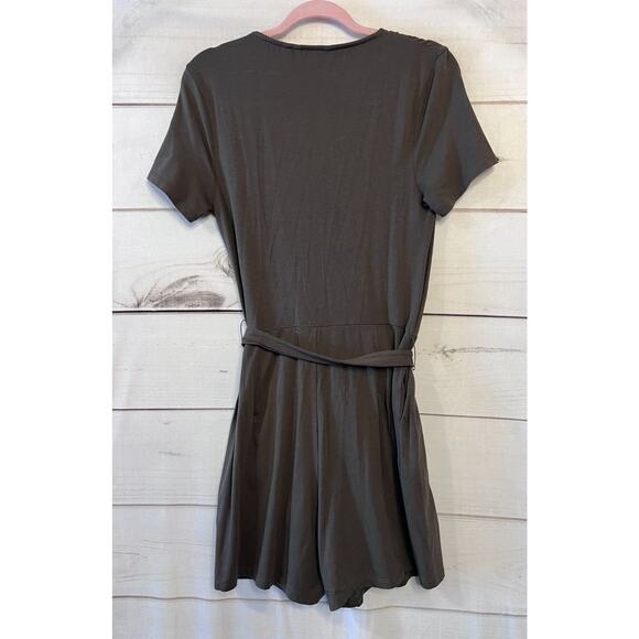 Boden Romper Size 6T Olive Green Tie Waist Perf for Fall Comfy Easy - Picture 2 of 6